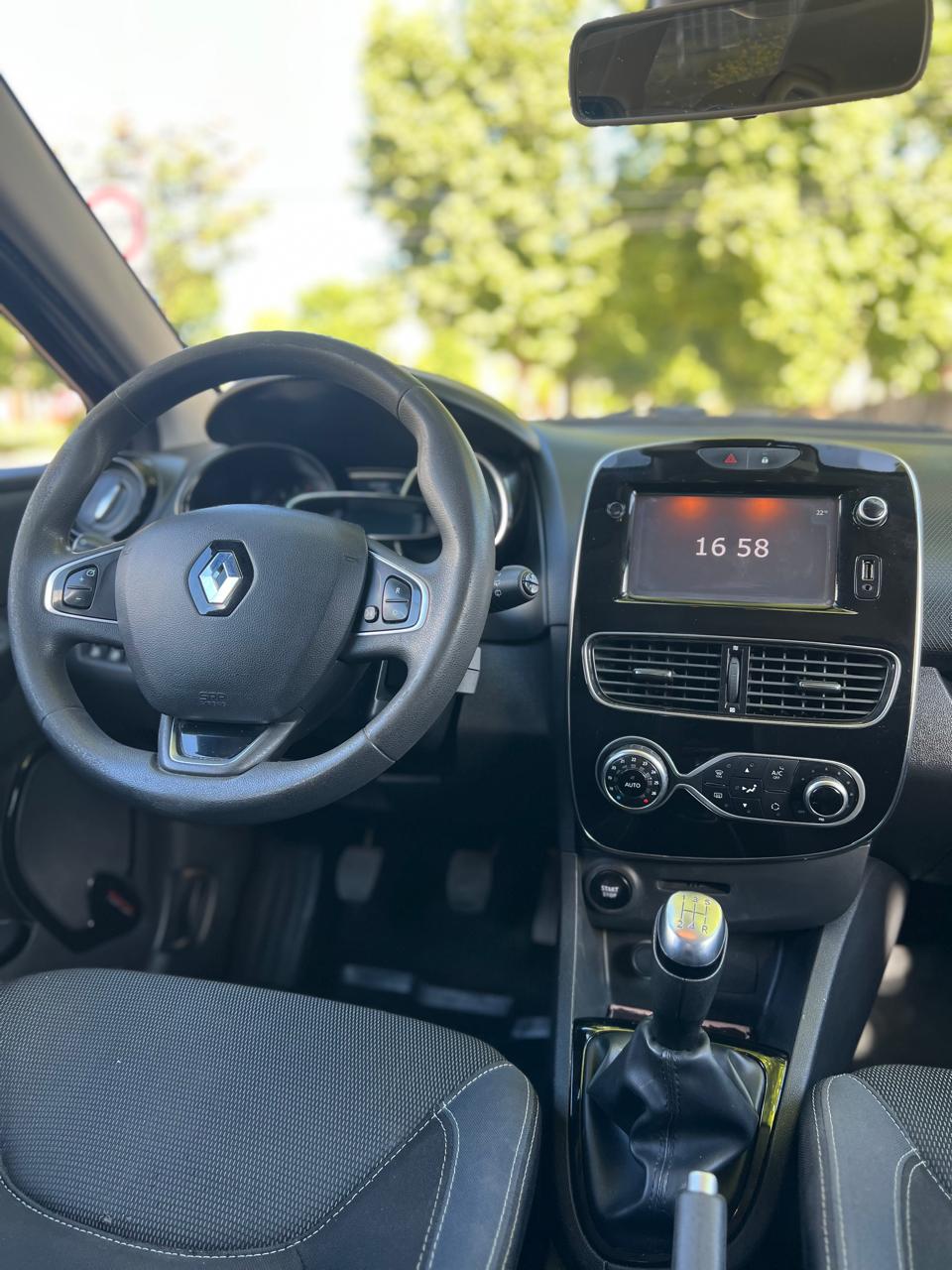 RENAULT CLIO 2018 (vendido)